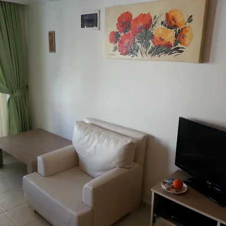 Orka Center Point Studio 3 *